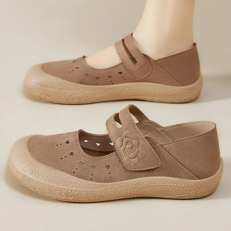 Ballerines en Daim à Bride Velcro Ajourées à Coeur