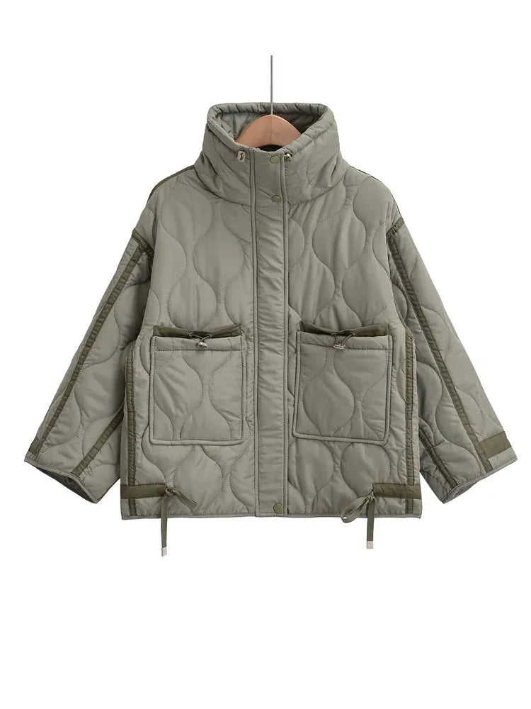 Parka matelassée avec large col Femme - Collection 2023