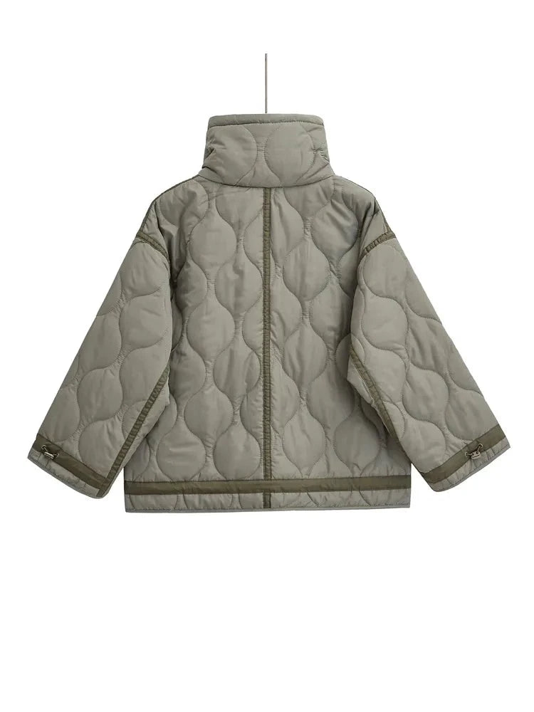 Parka matelassée avec large col Femme - Collection 2023